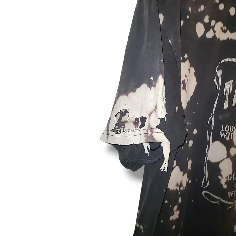 Tasmanian Devil Graphic T Shirt Black Distressed Bleached Men's 2XL Y2K